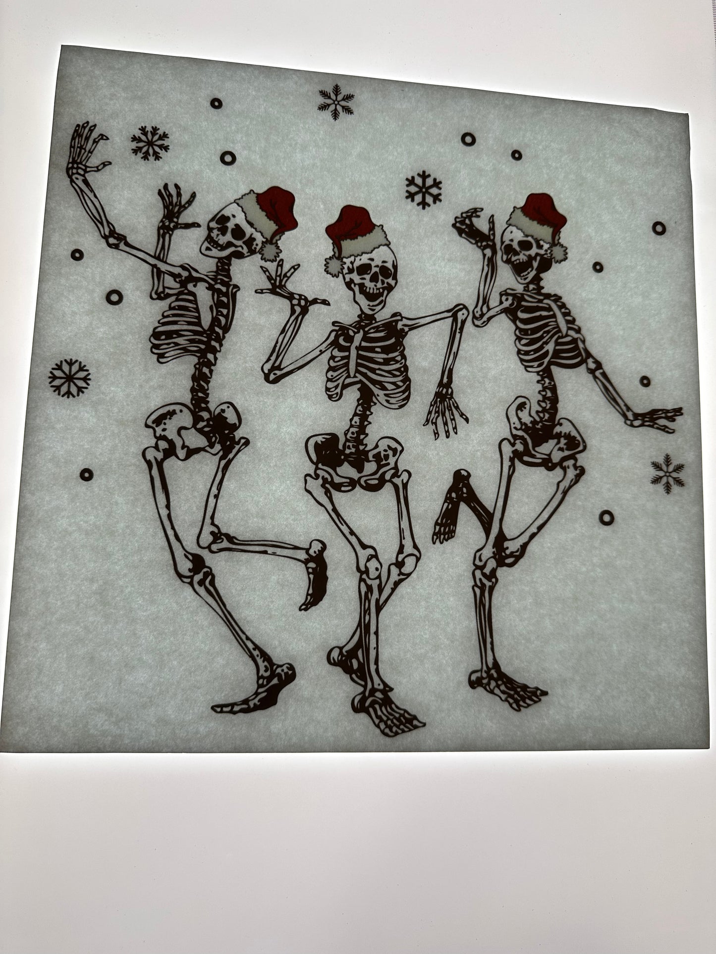 CHRISTMAS DANCING SKELETONS TRANSFER (MULTICOLORED)