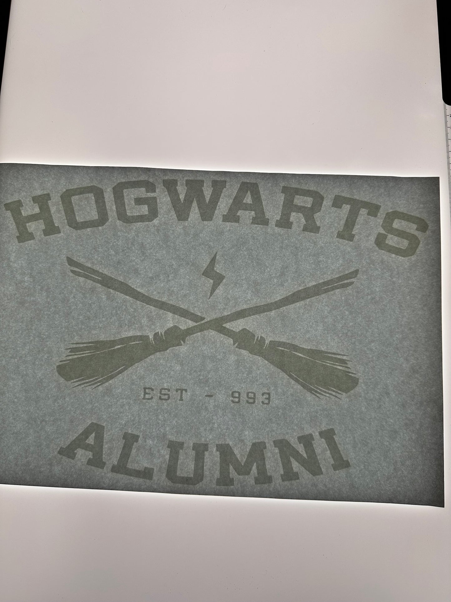 HOGWARTS ALUMNI TRANSFER (WHITE)